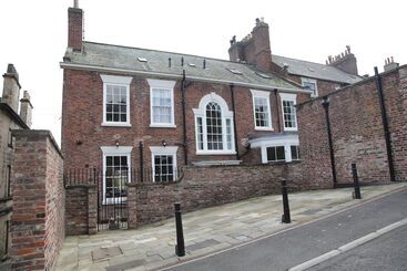 پانسیون Thistlebank Townhouse