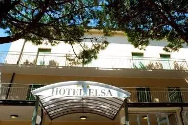 ホテル Elsa