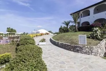 اقامتگاه Luzia Agriresort