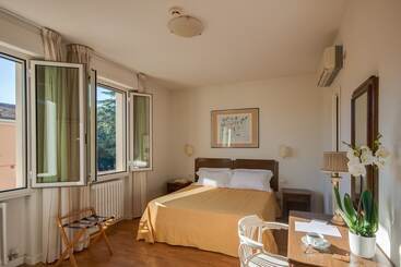 בית מלון כפרי La Pace