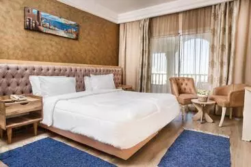 هتل El Habib Monastir