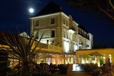 فندق Grand Hôtel De Courtoisville