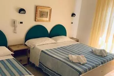 ホテル Maria Piera