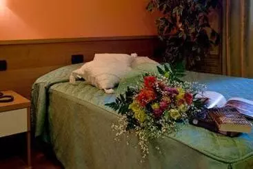 Hotel Ristorante Tre Leoni