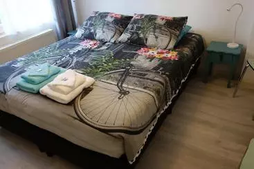 A Bed & Breakfast Flynt