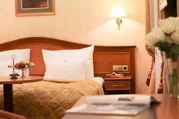 호텔 Pension Opera Suites I Self Check In