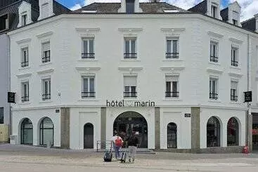 هتل Hôtel Et Apparts Marin