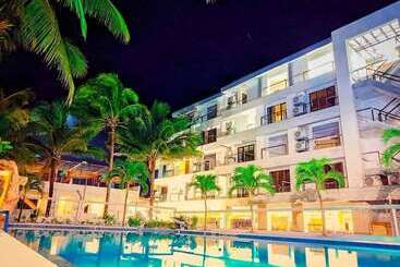 Morongstar Hotel And Resort