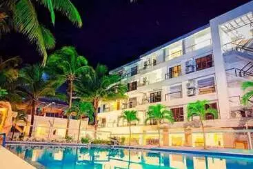 Morongstar Hotel And Resort