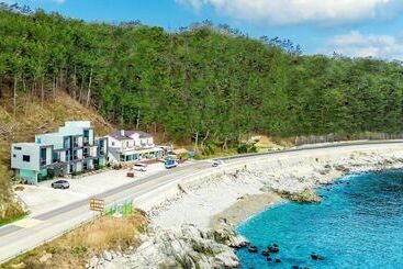 Youngduk Cube Pension