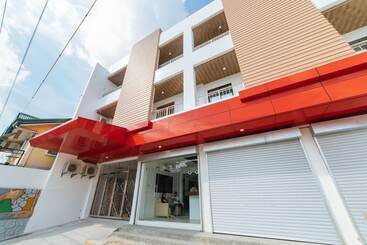 فندق Dream J&v By Reddoorz