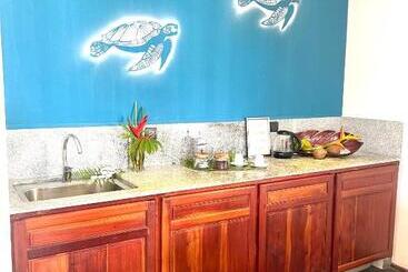 هتل Hilltop Boutique