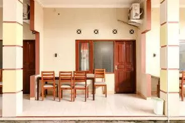 Hotel The Joglo Family