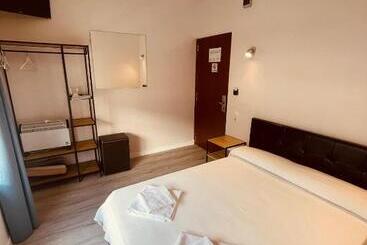 بنسيون Colibri