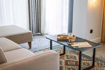 هتل آپارتمان Sole Vista Homes