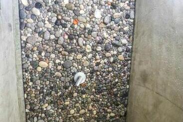 Hotel Breathe Healing & Wellness