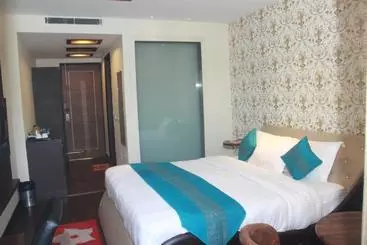 Hotel S S International