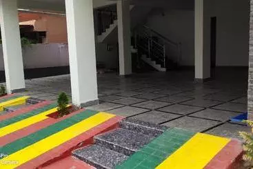 Hotelli Sri Bhavya Residency