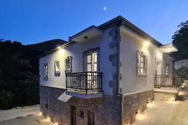پانسیون Skala Luxury Rooms