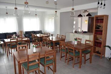 膳宿费 Farmerland