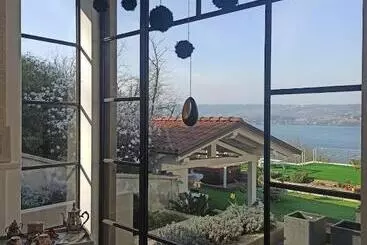 Bed & Breakfast The Lake House