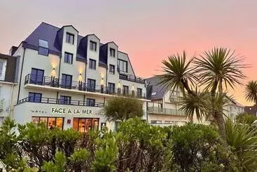 ホテル Hôtel & Spa Face à La Mer