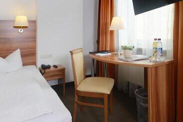 ホテル Bayerisch Meran