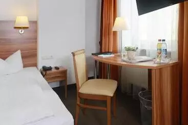 Отель Bayerisch Meran