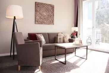 فندق Moselschlösschen Spa & Resort