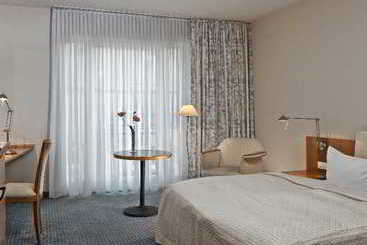 فندق Tryp by Wyndham Stadtoldendorf