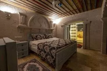 Bed and Breakfast Underground Cave Suites