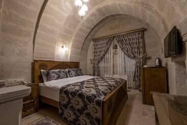 Bed and Breakfast Underground Cave Suites