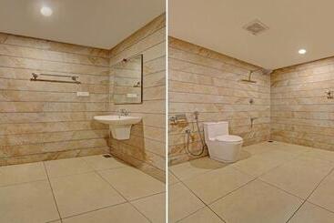 ホテル Treebo Premium Travancore Palace Cherthala