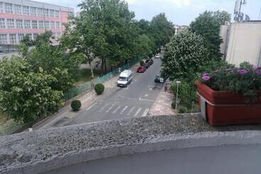 Pension (Hôtel basse catégorie) къща за гости ели