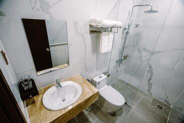 Sunrise Hotel Hà Tiên