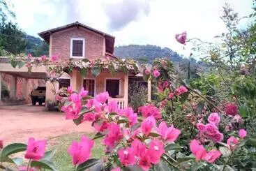 ユースホステル Pousada Vilarejo Das Oliveiras