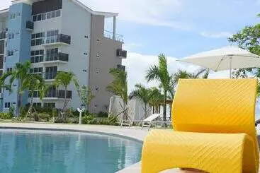 Hotel Playa Caracol Residences