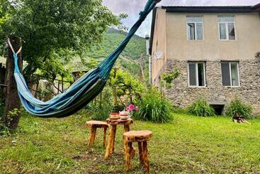 پانسیون Barbara S Eco Cozy Guesthouse