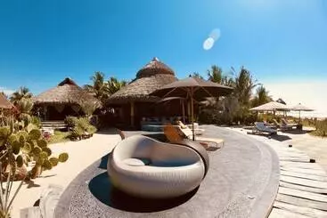 Retkeilymaja Samora Luxury Resort
