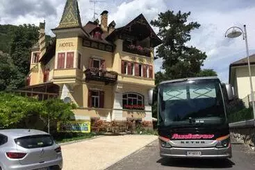 ユースホステル Vintage Castle Schlosshof B&b
