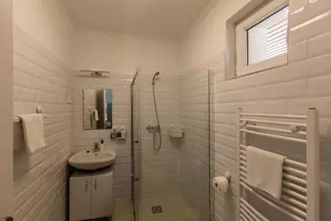 Aamiaismajoitus (B&B) Tulip Garden Panzió