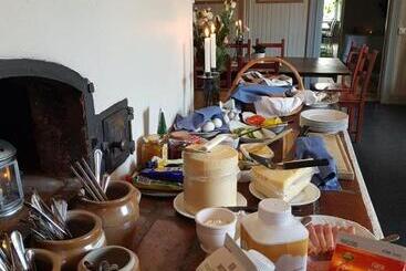 Bed and Breakfast Thottska Villan