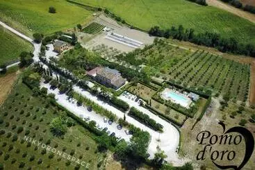 ホテル Agriturismo Pomod’oro