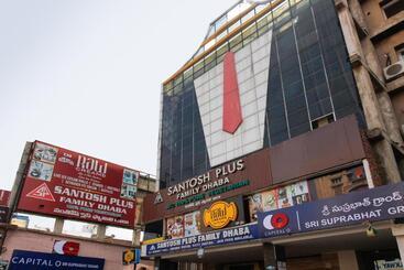 Hotel Capital O Sri Suprabhat Grand Near Kachiguda Railway Station