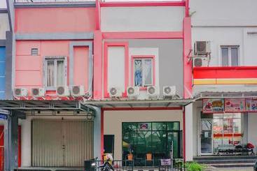 Hotel Oyo 3965 Syariah Graha Kartika