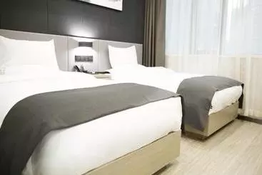 Hotel Up And In Guizhou Qian Southwest Xingyi City Mengle City