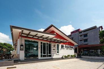 酒店 Oyo 90234 Sungai Rengit City Resort 2