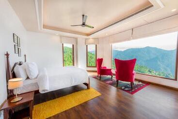 Hotel The Manor Luxury Apartments, Shimla