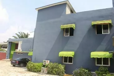تختخواب و صبحانه Résidence Hôtel Phivare