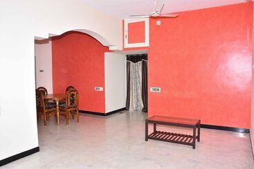 Hotel Barnabas Homestay